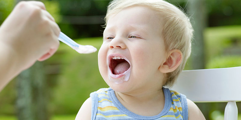 Trẻ 7 tháng tuổi ăn được sữa chua chưa?